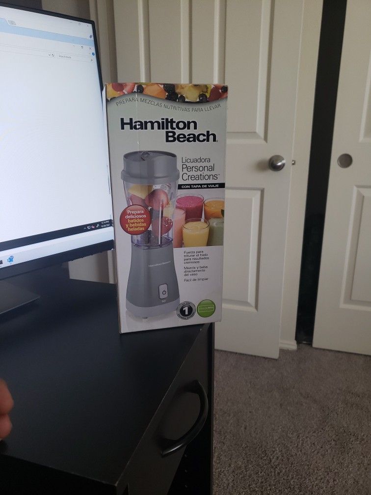 Hamilton beach blender almost new