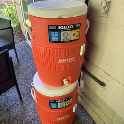 Brand New 10Gallon IGLOO Water Cooler