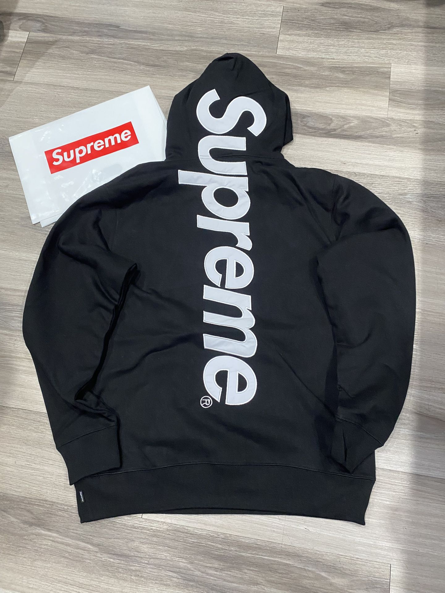 Supreme Hoodie 