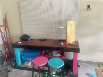 Spurs fiesta them work table