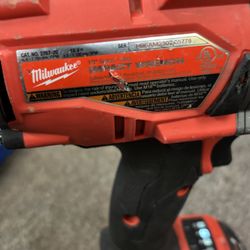 Milwaukee Impact Wrench 