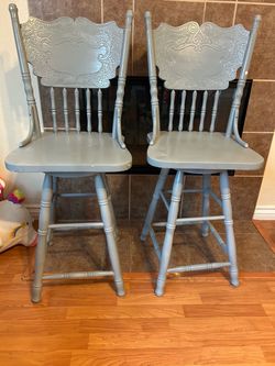 Vintage Pressed-Back Swivel Bar Stools – Set of 2 – Kitchen Island Chairs