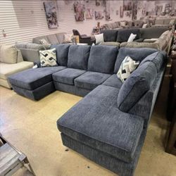 ALBAR PLACE COBALT 2-PIECE RAF CHAISE SECTIONAL
