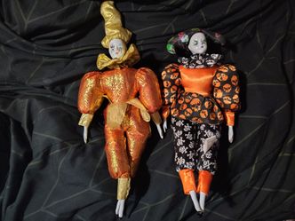 Jester Shelf Sitter's