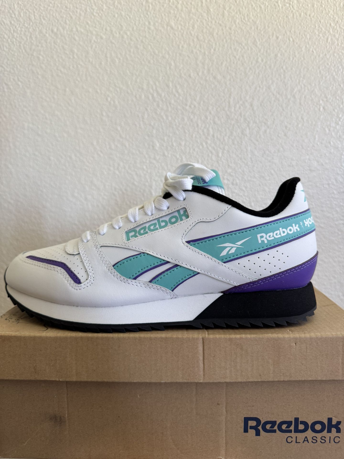 Reebok Men's Classic Leather Ripple Running Sneakers Size 8.5 *Rare* (BRAND NEW)