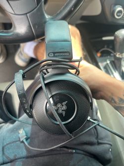 Gaming headphones razor