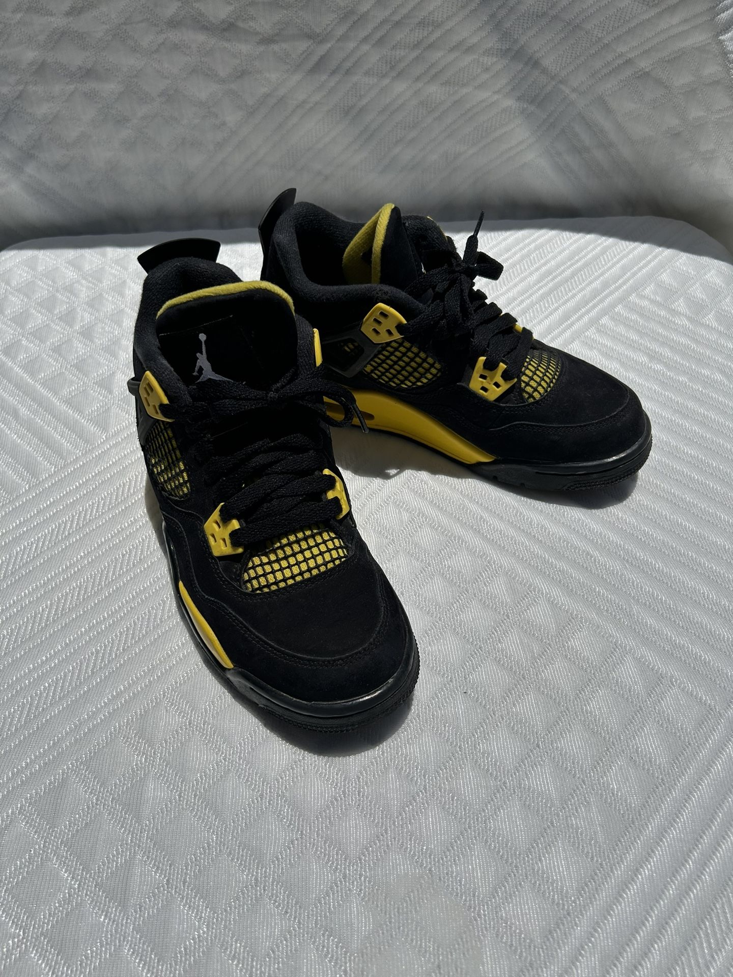 Jordan 4 Yellow Thunder