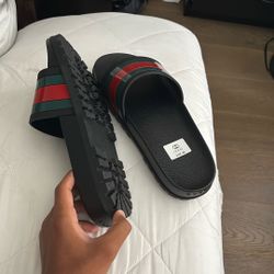 size 12 new and never worn gucci slides