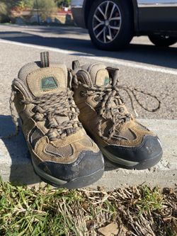 Outland Outdoor Shoes Size 1