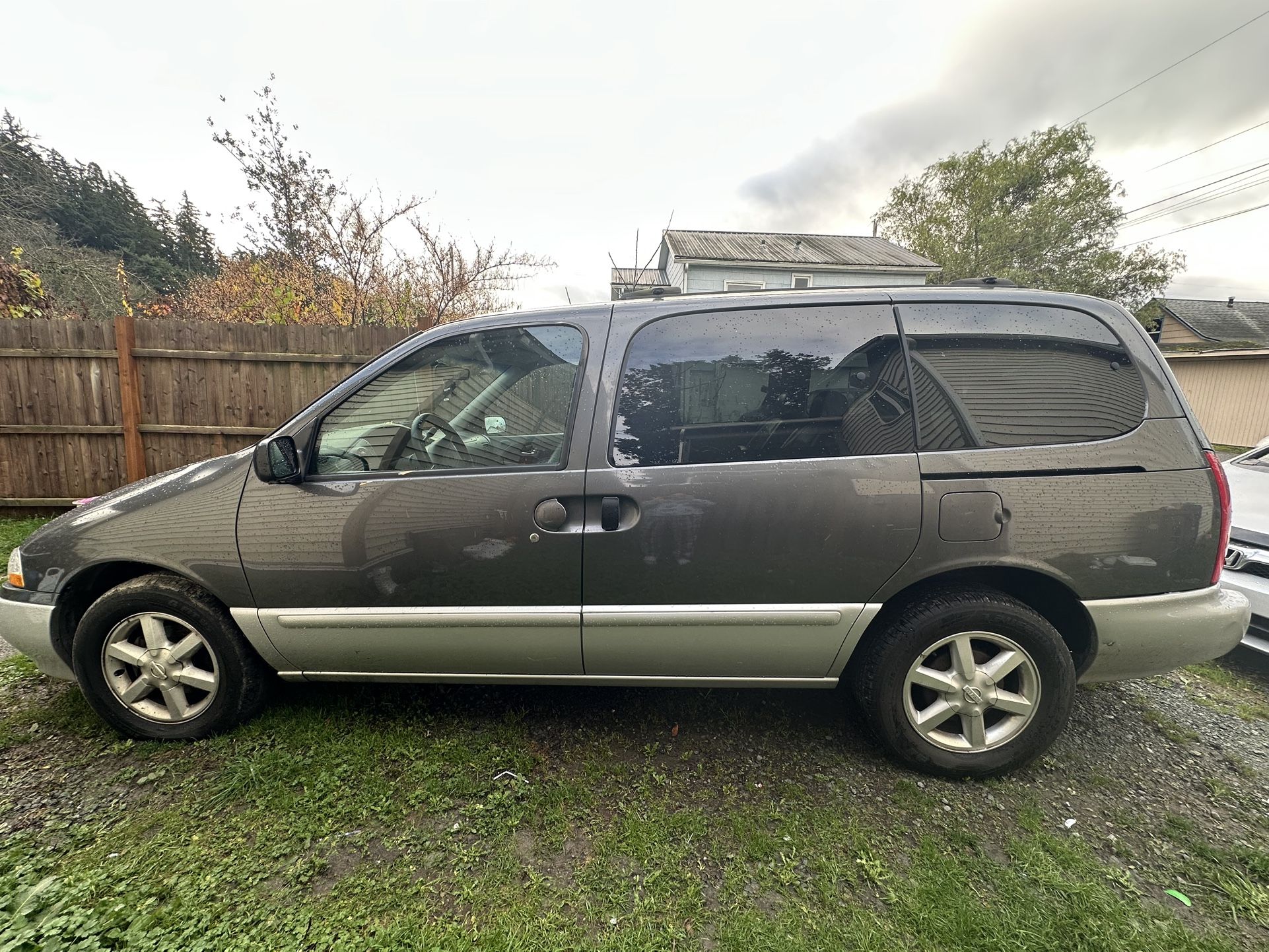 Nissan Quest