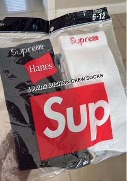 Supreme socks