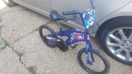 "ANGRY BIRD SPACE" BOYS BIKE