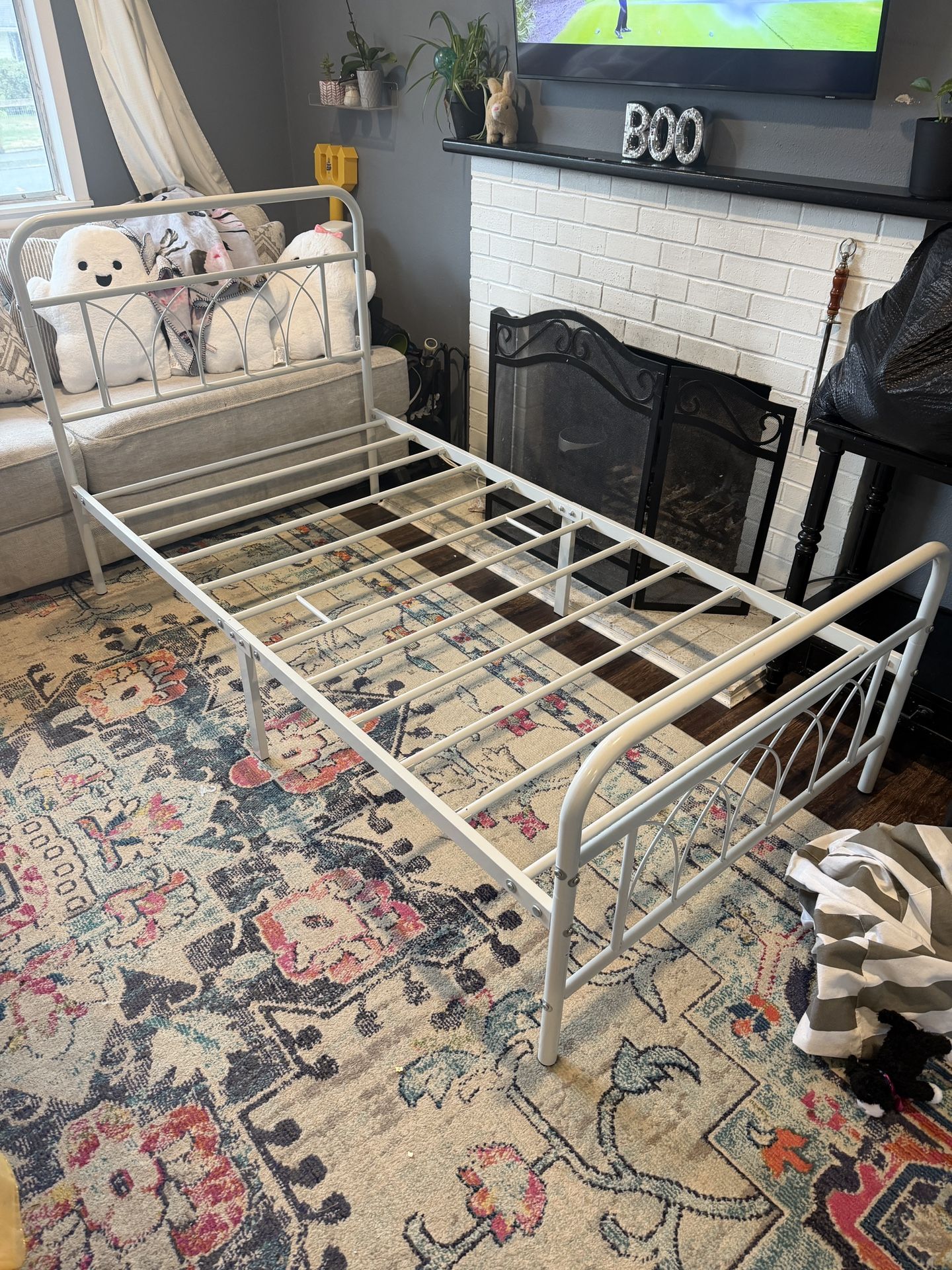 2x White metal twin Bed Frames