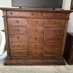 Armoire With 2 End Tables 