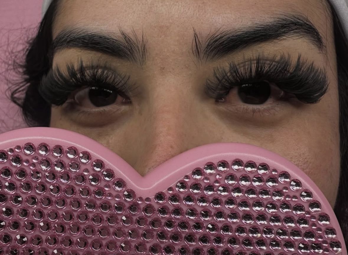 Eye Lash Extensions