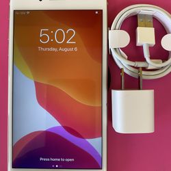 Factory unlocked apple iphone 8 plus 64 gb , store warranty 