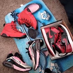  Bundle Size 6.5y And 7y The Pair In The Box Is 80$ No Lower Sorry The Other Two Are 50$ A Pair