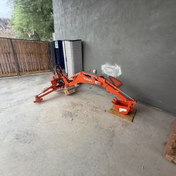 Kubota BT603 OEM Backhoe Attachment – NEVER USED – Like New