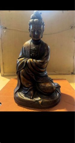 Buddha statue