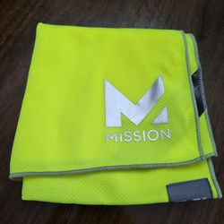Mission
1-Size Fits Most Cooling Hoodie-Hi Vis Yellow / NEW OPEN BOX