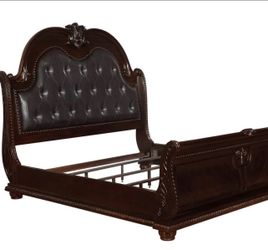 King Size Bed With Night Stand And Dresser mirror