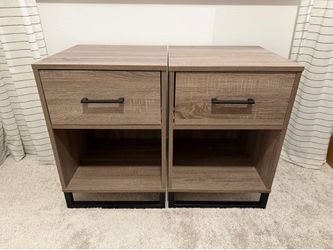 2 Nightstands Grey Brown