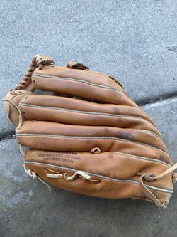 Baseball Glove. A2000