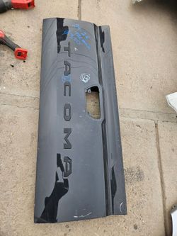Toyota tacoma tailgate oem
