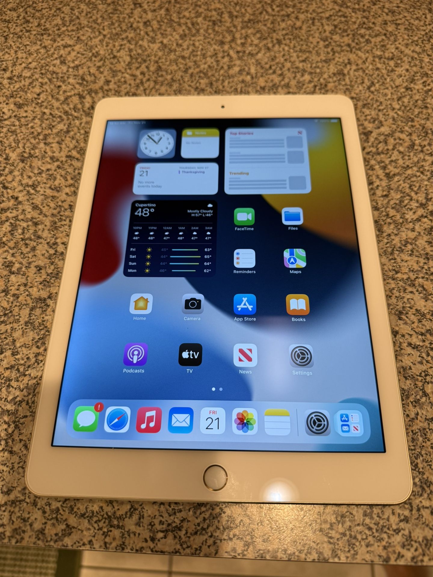 Apple iPad Air 2 WiFi+Cell like new! 