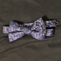 New: Navy Blue Floral Bow Tie 