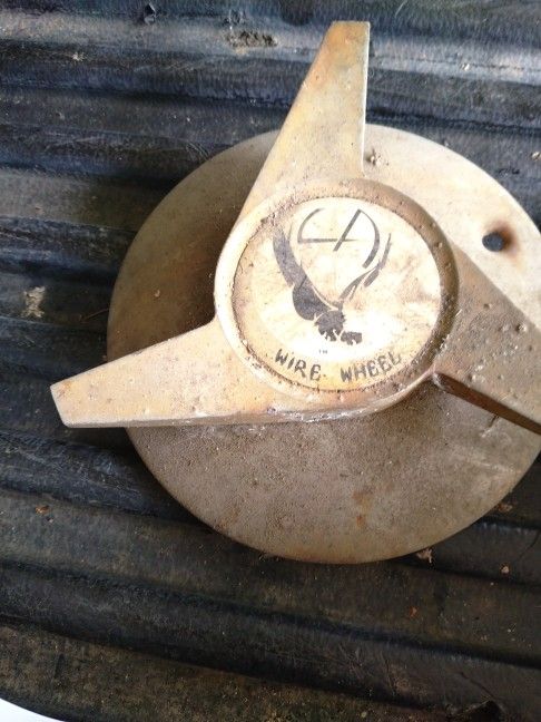 2 L.a. Wire Bolt On Spinners For 14 Inch Wire Wheels