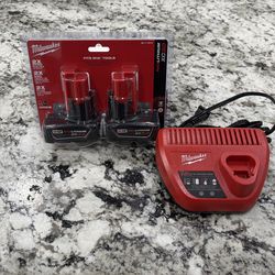 M12 12-Volt  3.0 Ah Battery Pack (2-Pack) and charger