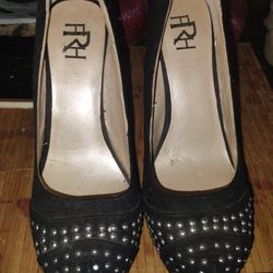 Size 8 Heels Black