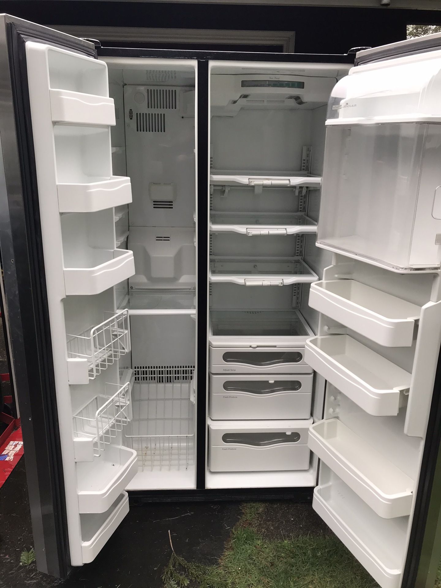 Jenn air side by side refrigerator for Sale in Des Moines, WA - OfferUp