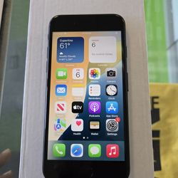 Unlocked IPhone SE - 2nd Generation - 64GB - Black - $165
