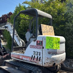 Excavator In Good Condition 