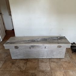 71 in. Diamond Plate Aluminum Full Size Crossbed Truck Tool Box
