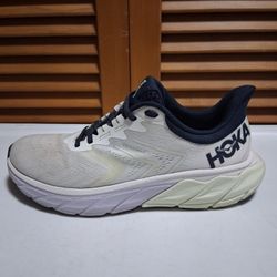 Hoka Arahi 5 Blanc de Blanc/ Outer Space Women's Running Shoe * Size: 7.5B