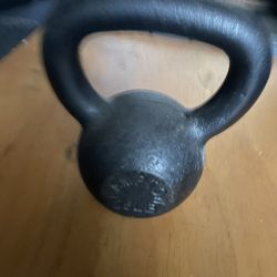 25 Pound Hampton Kettlebell 