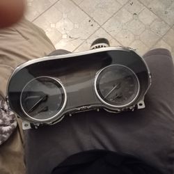 I Have This Speedometer For A 2017 Infinity Q50 Still In Good Condition Asking $100 Obo