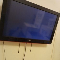 32” RCA Tv