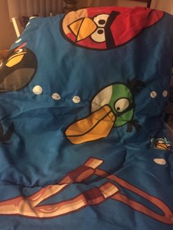 Twin comforter ( 1 piece)