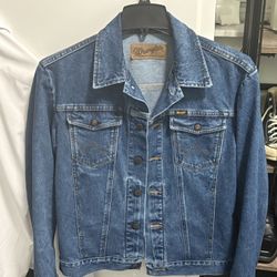 Wrangler Men’s Cowboy Cut Denim Jacket 