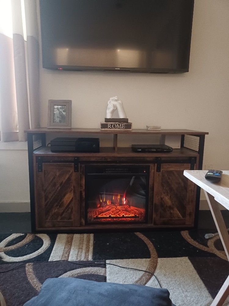 48 Electric Fireplace TV Stand Entertainment Center Rustic Brown. 1 Month  Old!!! for Sale in Brooklyn, NY - OfferUp