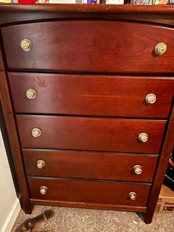 Wood dresser