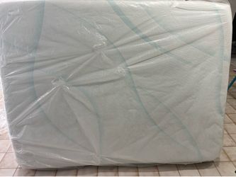 Queen size tempurpedic mattress