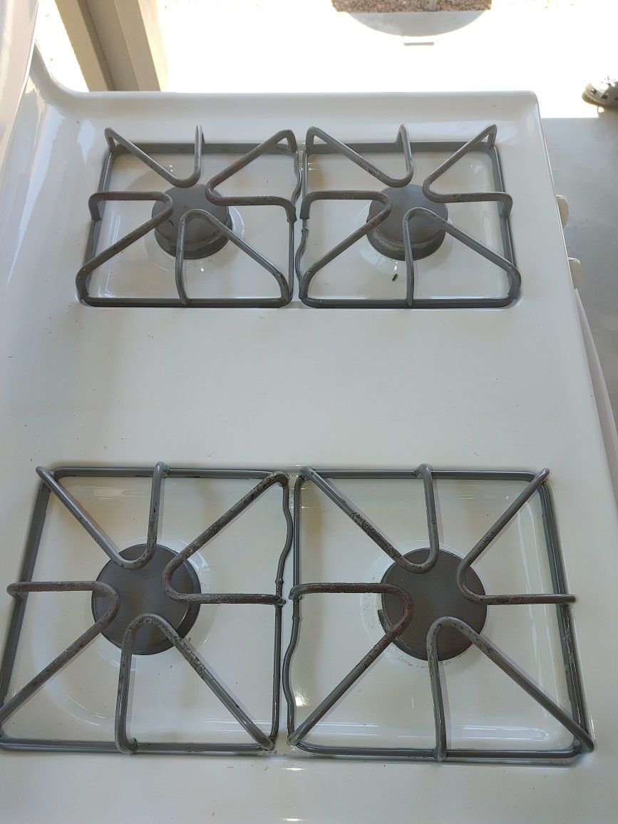 General Electric (GE) gas stove (No Delivery)