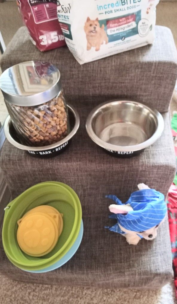 Like New Pet Bundle