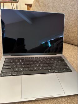 MacBook Pro M2 Pro