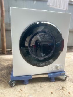 Black plus decker electric dryer
